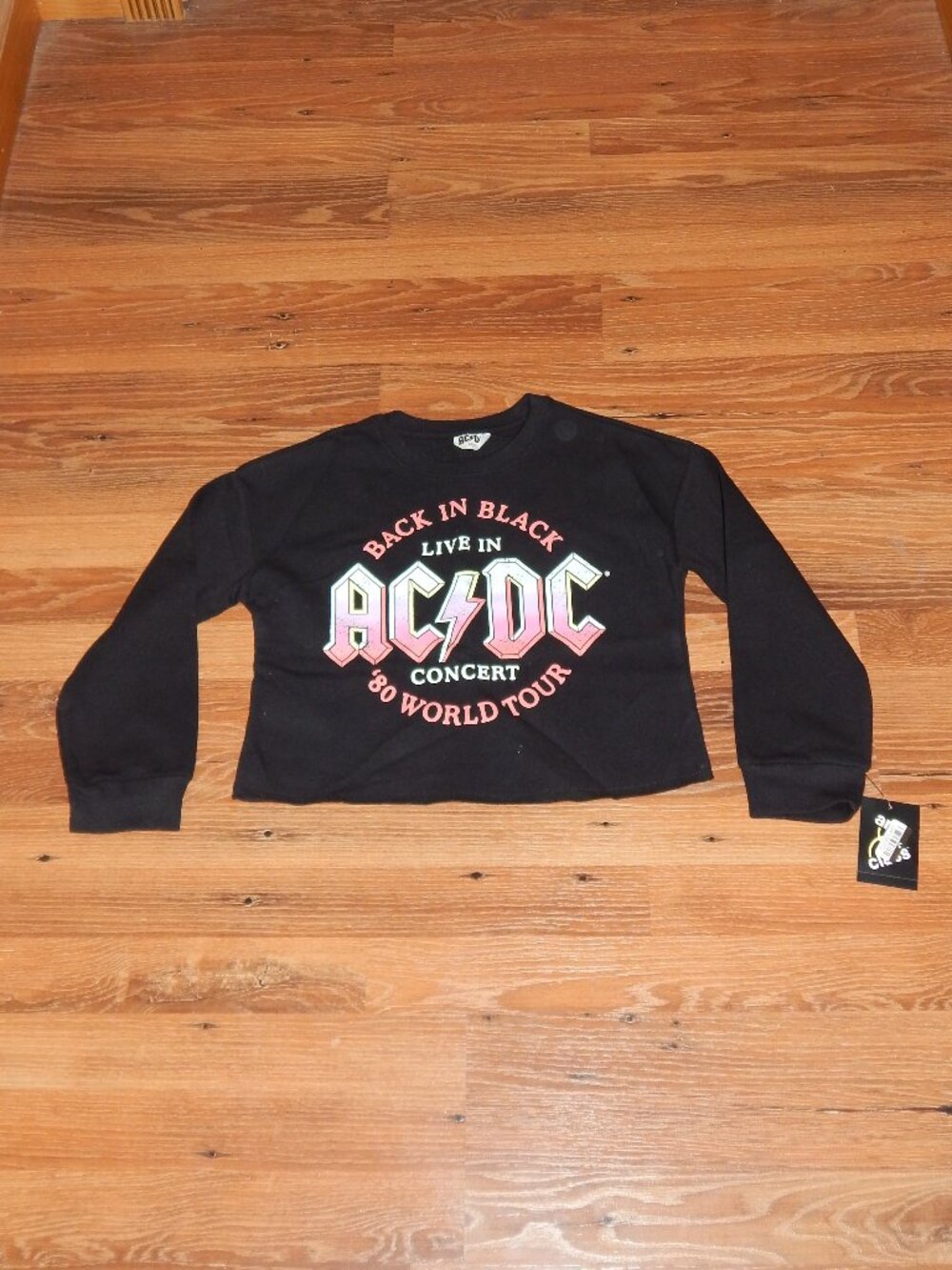NEW NWT Girl's Size M (8) ACDC Back In Black 80s Tour Concert Crop Sweatshirt
